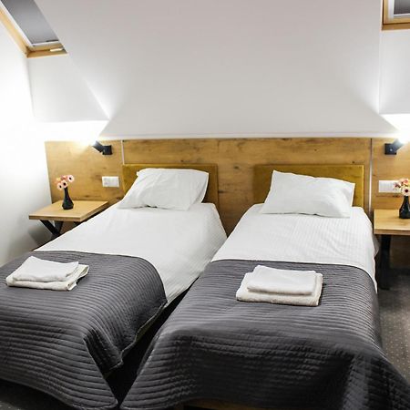 Hotel Regina ラドム エクステリア 写真