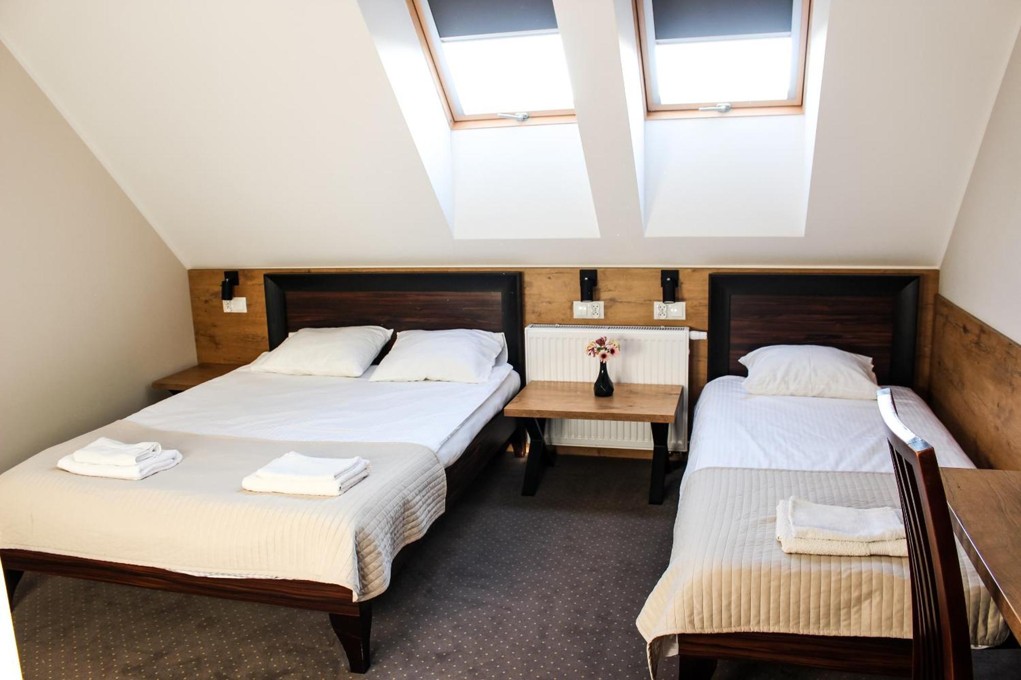 Hotel Regina ラドム エクステリア 写真